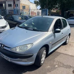 2004 Peugeot 206 1.1 Fever 5-door hatchback petrol manual - Image 3