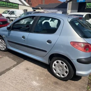 2004 Peugeot 206 1.1 Fever 5-door hatchback petrol manual - Image 4