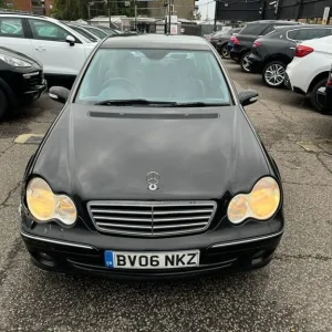 2006 Mercedes C-Class 1.8 Kompressor Avantgarde SE 4-door Saloon - Image 4