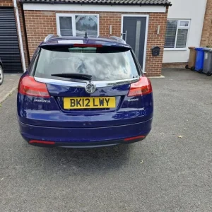 Vauxhall Insignia Estate 2012 Manual - Image 3