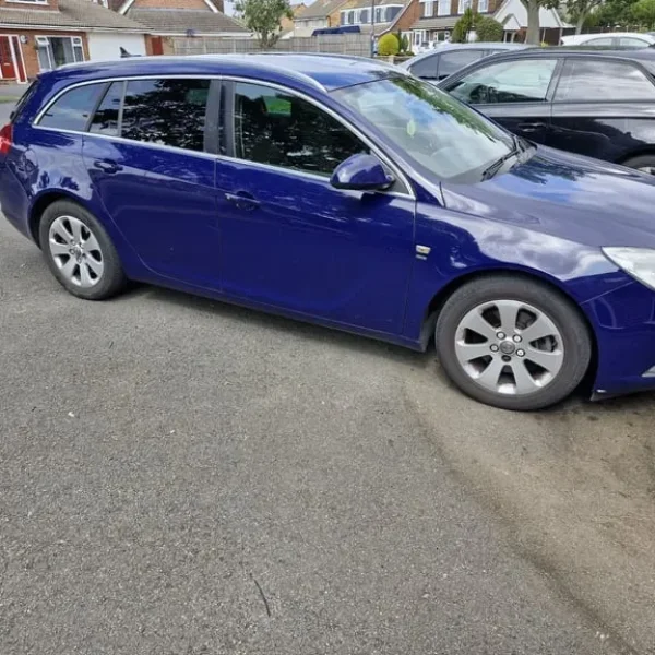 Vauxhall Insignia Estate 2012 Manual