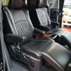 Toyota Vellfire 2.4L E-Pack with Reversing Camera and Leather Seats - Image 7
