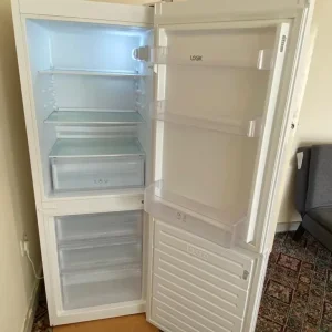 Domestic fridge and small household items - Image 2
