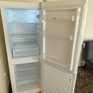 Domestic fridge and small household items - Image 3