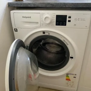 Domestic fridge and small household items - Image 6