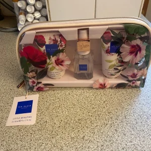 2 gift sets - Image 3