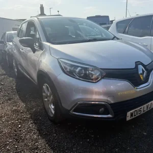 2015 Renault Captur dCi 90 Auto with Nav and Handsfree Key - Image 5