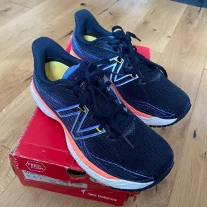 New Balance Fresh Foam trainers size 4.5