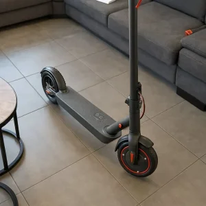 D8 Pro Foldable Electric Scooter – 31 km/h – Great for Adults and Teens