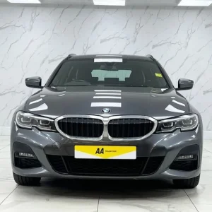 2021 BMW 330e M Sport 2.0L Plug-in Hybrid - Image 5