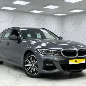 2021 BMW 330e M Sport 2.0L Plug-in Hybrid - Image 6