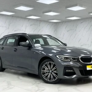 2021 BMW 330e M Sport 2.0L Plug-in Hybrid - Image 7