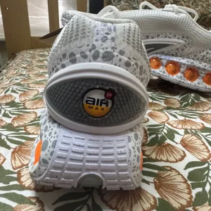 Nike Air Max UK size 7 - Image 2