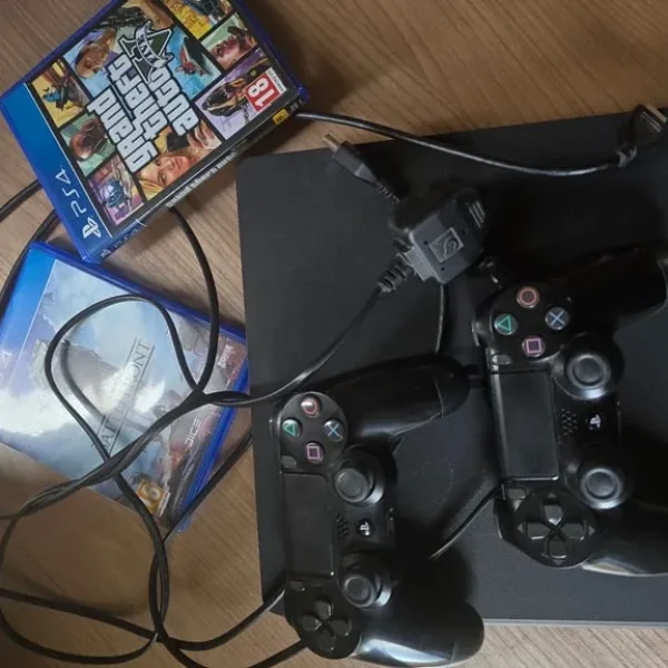 Ps4 console