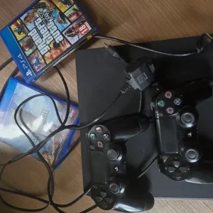 Ps4 console