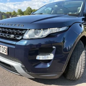 2013 Land Rover Evoque SD4 Dynamic Lux Estate with Glass Roof - Image 4