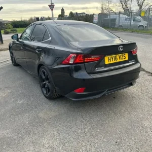 2016 Lexus IS 300h Sport 4dr Hybrid Auto - Image 6