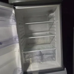 Whirlpool under counter fridge - Image 2