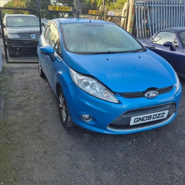 2009 FORD FIESTA 1.4 PETROL BREAKING FOR PARTS