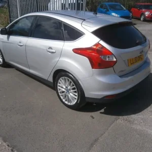 2011 Ford Focus 1.6 Zetec 5-door Hatchback Manual - Image 5