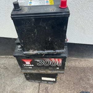 Scrap. Motors and batteries lawn mower hedge trimmer - Image 3