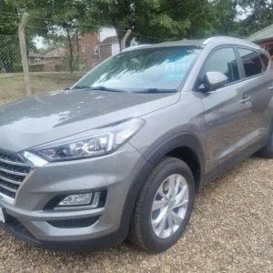 2018 Hyundai Tucson 1.6 GDi SE Nav Estate - Image 3