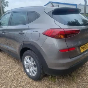 2018 Hyundai Tucson 1.6 GDi SE Nav Estate - Image 4