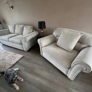 3&1 sofa set - Image 4