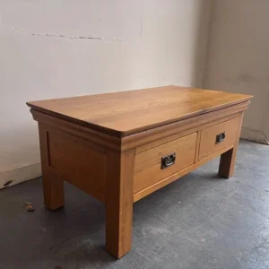 Solid oak coffee table with two deep drawers - Image 2