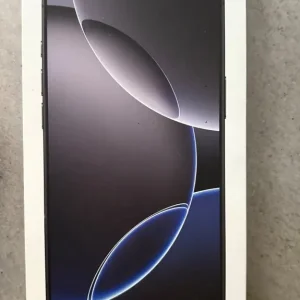 iPhone 16 Pro Max - Image 2