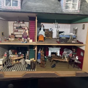 Doll Houses - Image 4