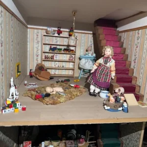 Doll Houses - Image 6