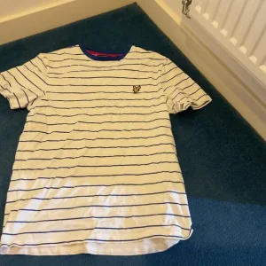 Lyle & Scott t.shirt - Image 2