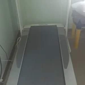 TUNTURI Treadmill with instruction manual - Image 3