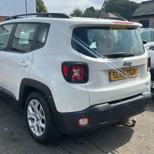 2016 Jeep Renegade 1.6 Multijet Longitude 5dr DDCT Estate Diesel Automatic - Image 4