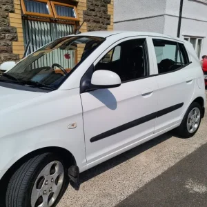 Kia Picanto Hatchback 2011 Manual 5-door - Image 2