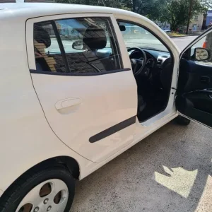 Kia Picanto Hatchback 2011 Manual 5-door - Image 5