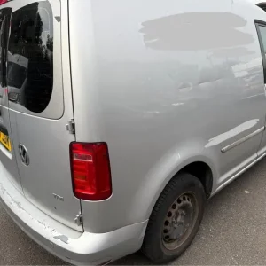 2017 VW Caddy 2.0 TDI Diesel Panel Van Manual - Image 4