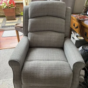 Recliner chair - Image 2