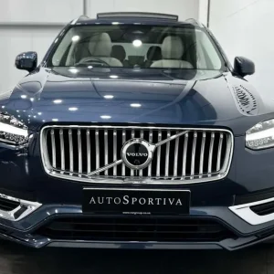 2022 Volvo XC90 T8 Recharge 4WD SUV - Image 8