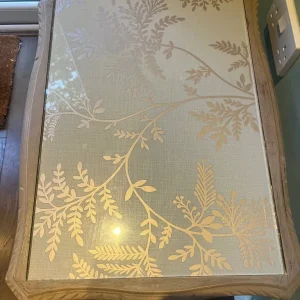 Shabby chic coffee table, glass top - Image 4