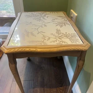 Shabby chic coffee table, glass top - Image 5