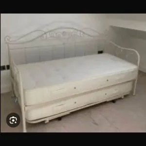 Laura Ashley Single Bed x2 pullout