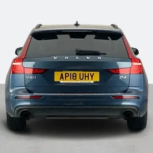 2018 Volvo V60 2.0 D4 Momentum Pro 5dr Auto Estate - Image 5