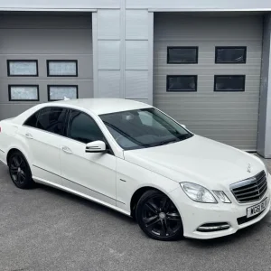 2012 Mercedes-Benz E Class E220 CDI BlueEfficiency Executive SE 4-door Automatic