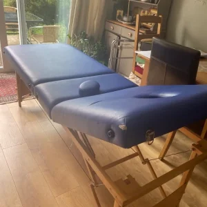 Massage/physiotherapy couch - Image 4