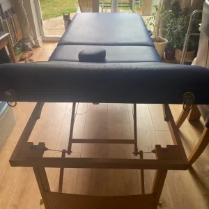 Massage/physiotherapy couch - Image 5