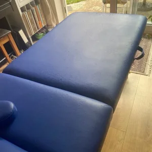 Massage/physiotherapy couch - Image 7