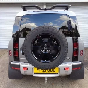 2021 Land Rover Defender Hard Top Diesel Automatic - Image 5