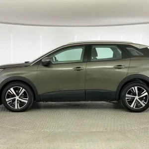 2019 Peugeot 3008 1.5 BlueHDi Active 5dr Estate Diesel Manual - Image 4